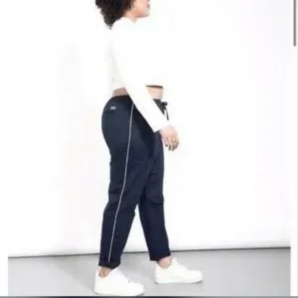 Wildfang The Essential Piped Drawstring Pants Navy Blue with White Stripe